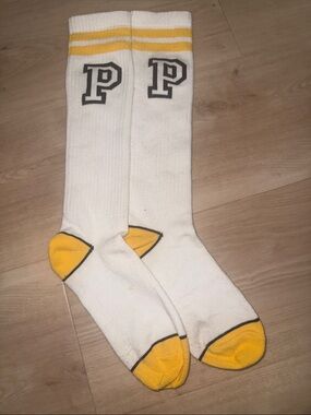 Victoria’s Secret PINK Long Socks